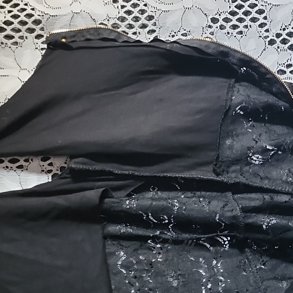 ENZO Stretch Black Lace Top Blouse - Picture 8 of 8